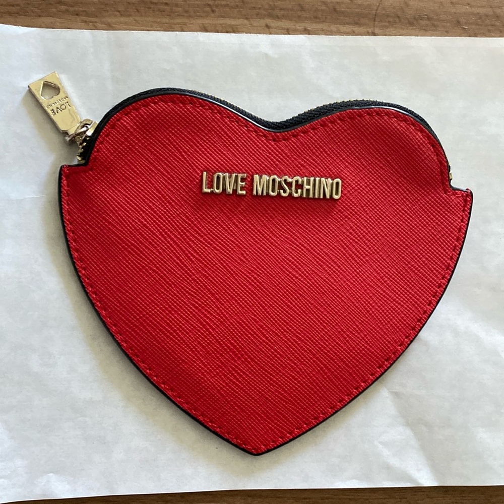 Pre❤️ Love Moschino Love Heart Coin Purse